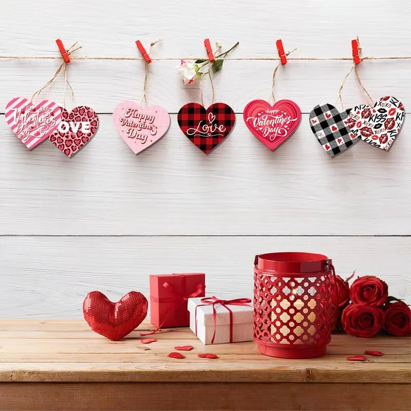 Love, Me Heart-Shaped Pendant Signs with Rope – Perfect for Valentine's Day or as Charming Wall Decorations for Your Home