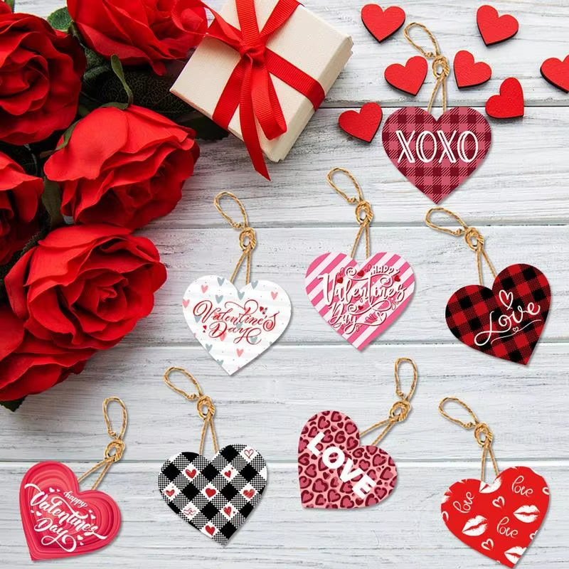 Love, Me Heart-Shaped Pendant Signs with Rope – Perfect for Valentine's Day or as Charming Wall Decorations for Your Home